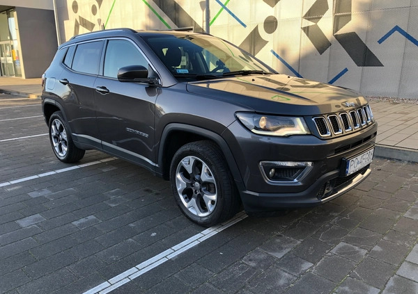 Jeep Compass cena 58000 przebieg: 274700, rok produkcji 2017 z Szamotuły małe 277